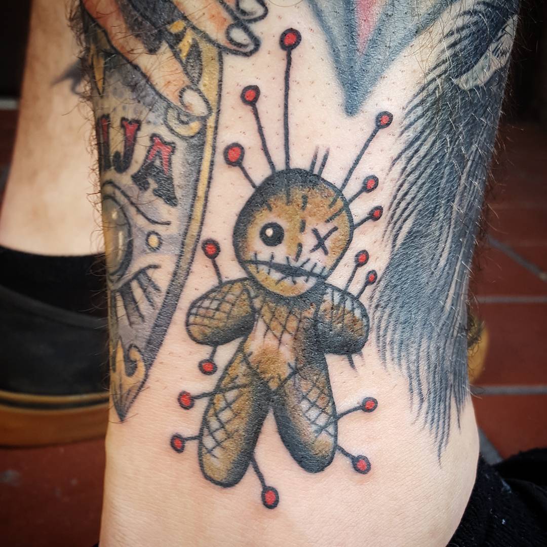 Little gap filler for @typodellnegative. Thanks for always having cool ideas. #voodoodoll