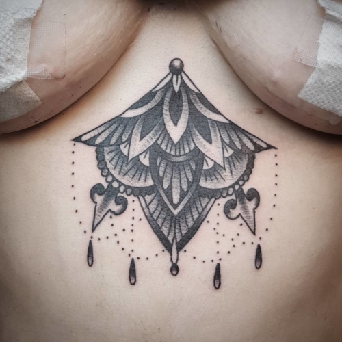 A little under bosom action.  Thanks Gab! Good hangs per usual. #underboobtattoo #artdeco #artdecomandala