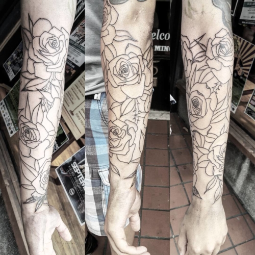 Just a start to Harry's half sleeve of roses. Looking forward to finishing.