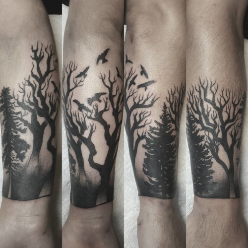Ye old tree and bird trick. Thanks Tristian!