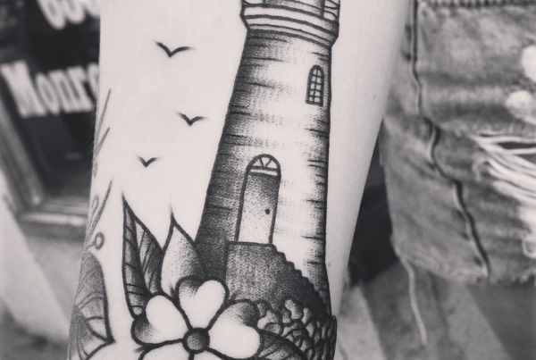 Thanks for swingin by @nicolezaleski_✊🏼#smokemdead #steadfasttattoo
.
.
.
.
.
((¥))
#tattoos #btattooing #blackworkerssubmission #iblackwork #blackwork #blackworkers #inkstinctsubmission #blacktraditionals #BLACKTATTOOMAG #blxckink #tttism #TTTpublishing #greatattoo #blackflashwork #TattooLife #darkartists #blackworkershero #wiilsubmission #dot.work.ink #traditionaltattoo #onlythedarkest #blackandgrey #occultarcana #tattoolife #oldlines #TAOT #nowash