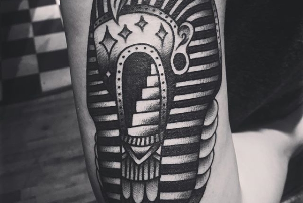 Awesome piece I did on @revakiadventures ✊🏼#smokemdead #steadfasttattoo
.
.
.
.
.
((¥))
#pharoahtattoo #tattoos #btattooing #blackworkerssubmission #iblackwork #blackwork #blackworkers #inkstinctsubmission #blacktraditionals #BLACKTATTOOMAG #blxckink #tttism #TTTpublishing #greatattoo #blackflashwork #TattooLife #darkartists #blackworkershero #wiilsubmission #traditionaltattoo #onlythedarkest #blackandgrey #occultarcana #tattoolife #oldlines #TAOT #nowash