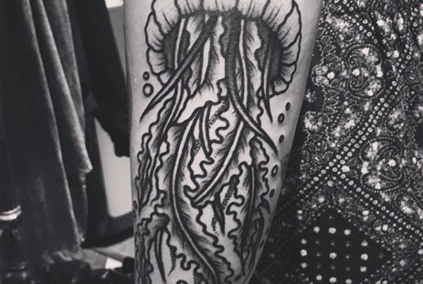 Gone jellyfishin with Hannah🙌🏼 #steadfasttattoo
.
.
.
.
.
((¥))
#jellyfishtattoo #tattoos #btattooing #blackworkerssubmission #iblackwork #blackwork #blackworkers #inkstinctsubmission #blacktraditionals #BLACKTATTOOMAG #blxckink #tttism #TTTpublishing #greatattoo #blackflashwork #TattooLife #darkartists #blackworkershero #wiilsubmission #traditionaltattoo #onlythedarkest #blackandgrey #occultarcana #tattoolife #oldlines #TAOT #nowash #FORMink