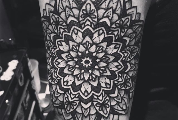 Crispy mandala for @cassandraa2427 💃🏻#smokemdead #steadfasttattoo
.
.
.
.
.
((¥))
#mandalatattoo #tattoos #btattooing #blackworkerssubmission #iblackwork #blackwork #blackworkers #inkstinctsubmission #blacktraditionals #BLACKTATTOOMAG #blxckink #tttism #TTTpublishing #greatattoo #blackflashwork #TattooLife #darkartists #blackworkershero #wiilsubmission #traditionaltattoo #onlythedarkest #blackandgrey #occultarcana #tattoolife #oldlines #TAOT #nowash #FORMink