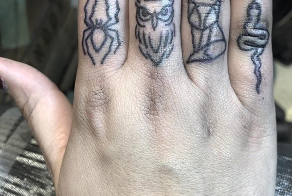 lil finger bammers for Anna! Thank you so much!🖤🖤🖤 .
.
.
.
#tattoo #blackworktattoo #inkstinct #blackwork #blxckink #btattooing #blkttt #blackworkers #waverlyink #tttism #rochesterny #rochestertattoo #ladytattooer #tattoodo #workhorseirons #steadfast #onlythedarkest #foxtailtattoos #inkwork #linework #whipshaded #tradworkers #boldtattoo #blackworkartists #fingertattoos