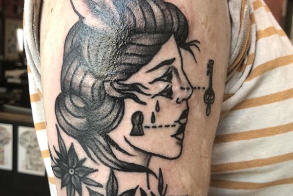 bunny lady for Mattison based on a drawing by her sister 🖤 thanks bestfriend! .
.
.
#tattoo #blackworktattoo #inkstinct #blackwork #blxckink #blackink #btattooing #blkttt #blackworkers #waverlyink #tttism #rochesterny #flashworkers #rochestertattoo #ladytattooer #tattoodo #workhorseirons #steadfast #onlythedarkest #foxtailtattoos #inkwork #linework #whipshaded #tradworkers #boldtattoo #blackworkartists #blackclawneedles