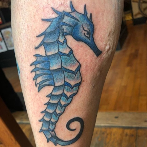 Pretty little seahorse for Elvinita 🌊 thank you so much! .
.
.
.
#tattoo #blackworktattoo #inkstinct #blackwork #blxckink #blackink #btattooing #blkttt #blackworkers #waverlyink #tttism #rochesterny #flashworkers #rochestertattoo #ladytattooer #tattoodo #workhorseirons #steadfast #onlythedarkest #foxtailtattoos #inkwork #linework #whipshaded #tradworkers #boldtattoo #blackworkartists #blackclawneedles