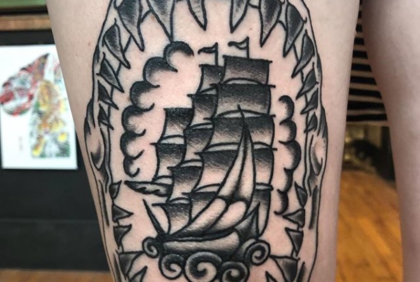 May or may not add a lil more to this, but we are finished for now! Thanks so much @sirkittybites for bein a tough cookie today! And for getting an original design from me 🖤🖤 .
.
.
.
#tattoo #blackworktattoo #inkstinct #blackwork #blxckink #blackink #btattooing #blkttt #blackworkers #waverlyink #tttism #rochesterny #flashworkers #rochestertattoo #ladytattooer #tattoodo #workhorseirons #steadfast #onlythedarkest #foxtailtattoos #inkwork #linework #whipshaded #tradworkers #boldtattoo #blackworkartists #blackclawneedles