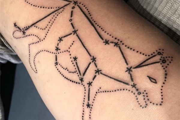 Wolf for Emily 🐺 I’m so happy I got to tattoo this today! On one of my favorite people and teacher 🖤 thank you so much! .
.
.
.
#tattoo #blackworktattoo #inkstinct #blackwork #blxckink #blackink #btattooing #blkttt #blackworkers #waverlyink #tttism #rochesterny #flashworkers #rochestertattoo #ladytattooer #tattoodo #workhorseirons #steadfast #onlythedarkest #foxtailtattoos #inkwork #linework #whipshaded #tradworkers #boldtattoo #blackworkartists #blackclawneedles
