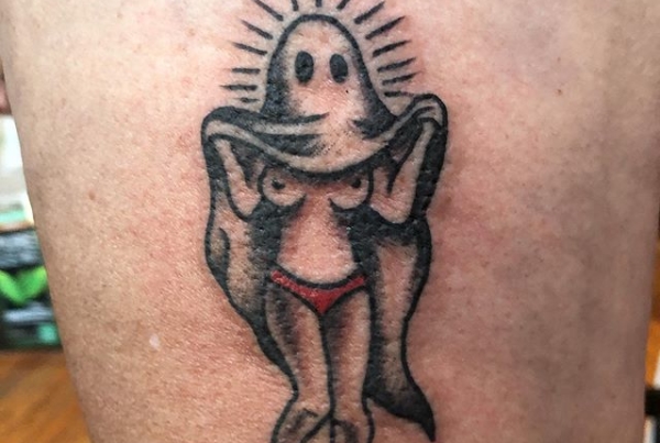 Spooooky lady from the get what you get!!! Thanks so much for letting me do this rad tattoo. .
.
.
.
#tattoo #blackworktattoo #inkstinct #blackwork #blxckink #blackink #btattooing #blkttt #blackworkers #waverlyink #tttism #rochesterny #flashworkers #rochestertattoo #ladytattooer #tattoodo #workhorseirons #steadfast #onlythedarkest #foxtailtattoos #inkwork #linework #whipshaded #tradworkers #boldtattoo #blackworkartists #blackclawneedles