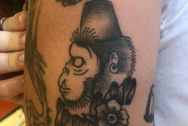Healed spooky monkey from a couple months ago! 🙈🙉🙊 .
.
.
.
#tattoo #blackworktattoo #inkstinct #blackwork #blxckink #blackink #btattooing #blkttt #blackworkers #waverlyink #tttism #rochesterny #flashworkers #rochestertattoo #ladytattooer #tattoodo #workhorseirons #steadfast #onlythedarkest #foxtailtattoos #inkwork #linework #whipshaded #tradworkers #boldtattoo #blackworkartists #blackclawneedles