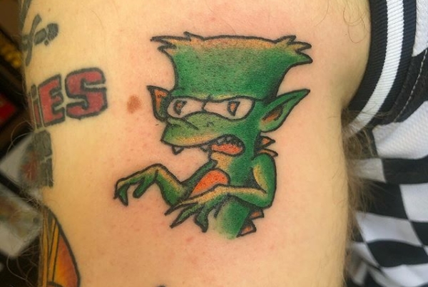 I do color sometimes too 😈 Spooky Bart from the GWYG! Thanks! .
.
.
.
#tattoo #blackworktattoo #inkstinct #blackwork #blxckink #blackink #btattooing #blkttt #blackworkers #waverlyink #tttism #rochesterny #flashworkers #rochestertattoo #ladytattooer #tattoodo #workhorseirons #steadfast #onlythedarkest #foxtailtattoos #inkwork #linework #whipshaded #tradworkers #boldtattoo #blackworkartists #blackclawneedles