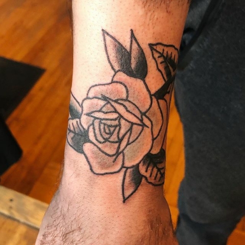 Lil rose from today. Free time tomorrow, let’s do something cool!