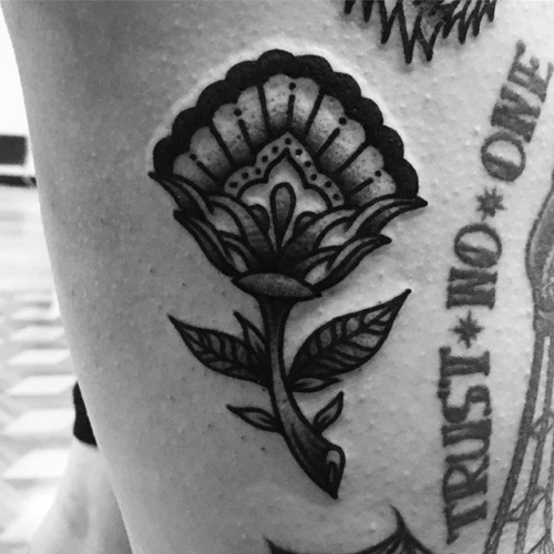 Cool lil flower on @moosepotato83 ☝🏼#flowertattoo #smokemdead #darkpearltattoo.
.
.
.
.
((¥))
#tattoos #btattooing #blackworkerssubmission #iblackwork #blackwork #blackworkers #inkstinctsubmission #blacktraditionals #BLACKTATTOOMAG #blxckink #tttism #TTTpublishing #greatattoo #blackflashwork #TattooLife #darkartists #blackworkershero #wiilsubmission #traditionaltattoo #onlythedarkest #blackandgrey #occultarcana #tattoolife #oldlines #TAOT #nowash #FORMink #traditionalartist