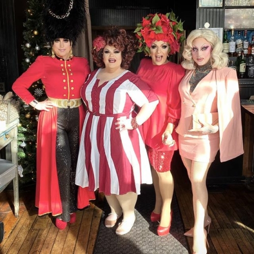 Happy holigayz from the @edibles_restaurant Drag Brunch Gals!