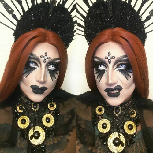 Dec 2016. Fun story about this headpiece I made: I was auctioning off the headpiece at @alottamcgriddles 's drag auction and out of nowhere, @tatiannagram, in full drag, comes in and places the highest bid! .
.
***Until I run out of content, I will be posting OLD LEWKS from the past every day, in attempt to brighten up your C***** V**** filled feed :) ***